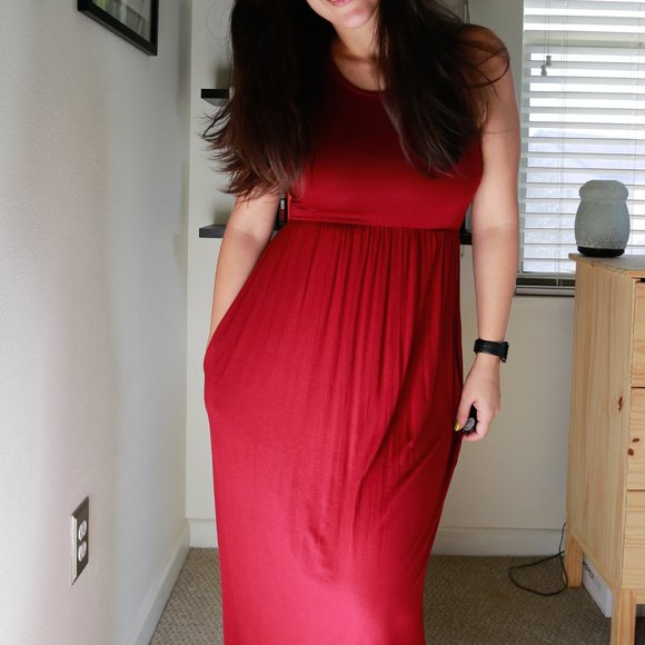 Red Maxi Dress with pockets - Picture 1 of 2